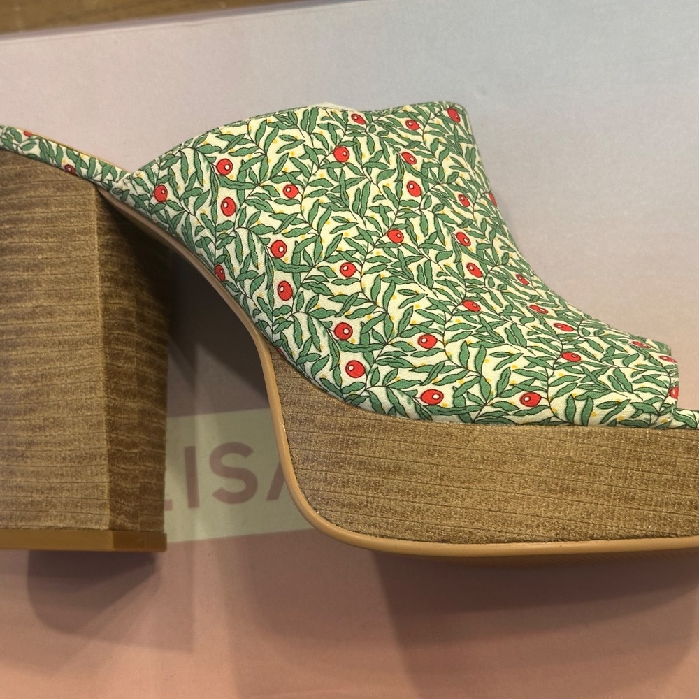 Shoes - Picture 2 of 3